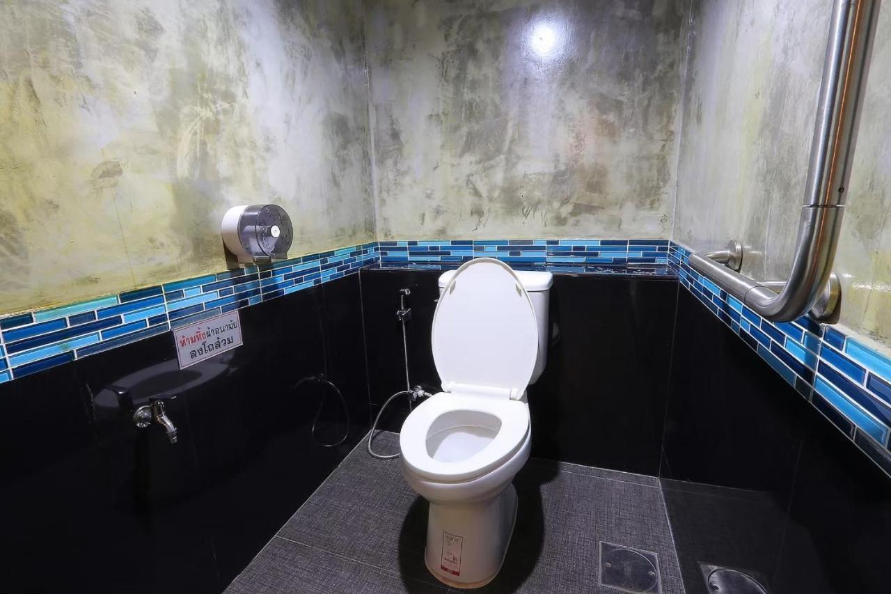 Baankhon Private Room In Thai House Check In By Yourself Code Inbox Adult Only Бангкок Экстерьер фото