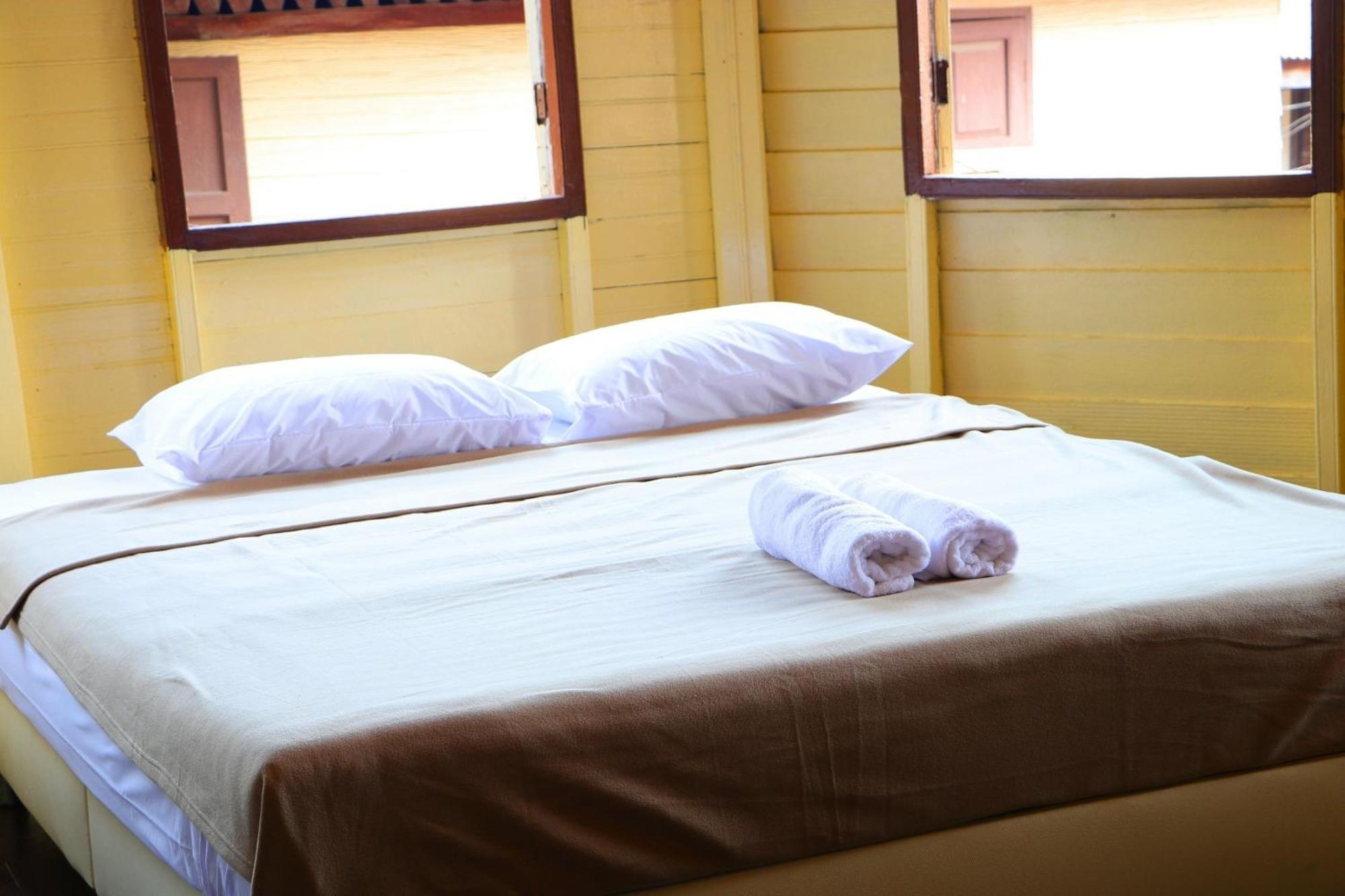 Baankhon Private Room In Thai House Check In By Yourself Code Inbox Adult Only Бангкок Экстерьер фото