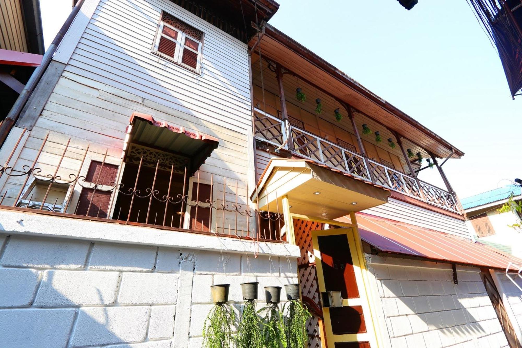 Baankhon Private Room In Thai House Check In By Yourself Code Inbox Adult Only Бангкок Экстерьер фото